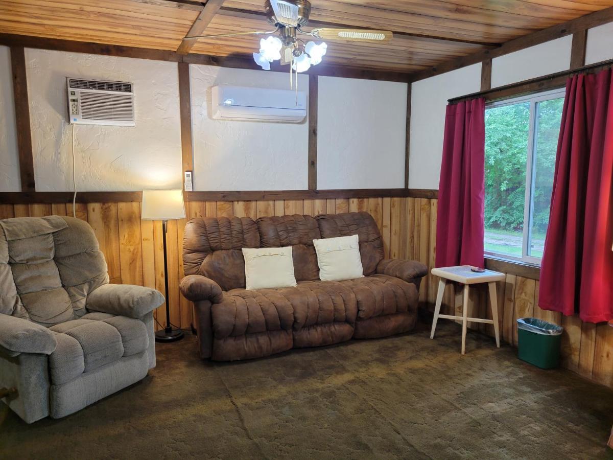 Leon Little River Inn Motel מראה חיצוני תמונה