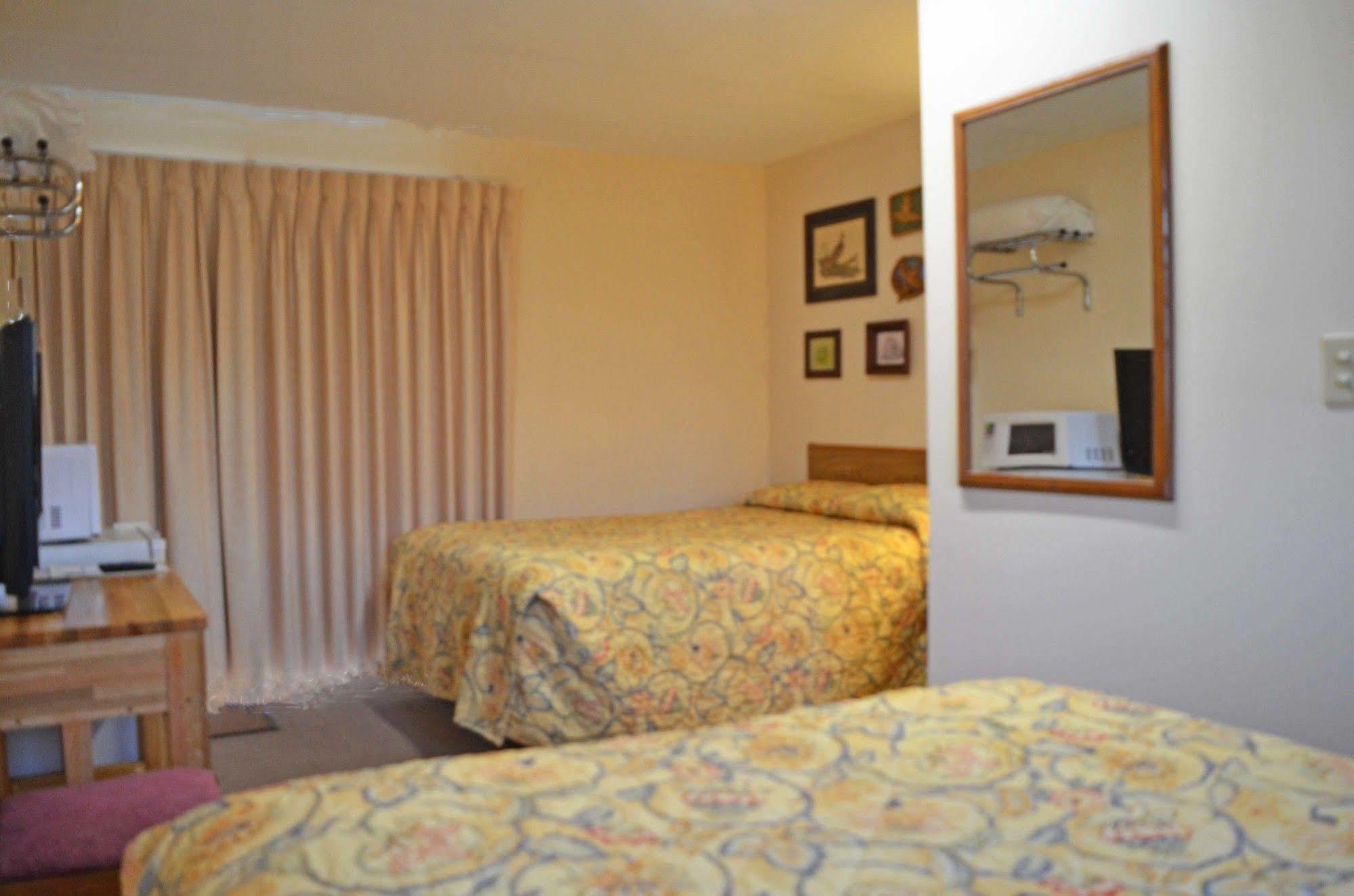 Leon Little River Inn Motel מראה חיצוני תמונה